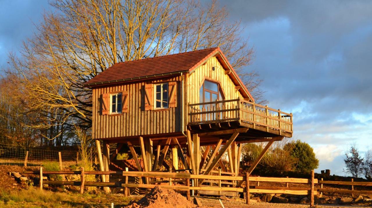 Les Cabanes Des Fontaines Saint-Sernin-du-Bois Buitenkant foto